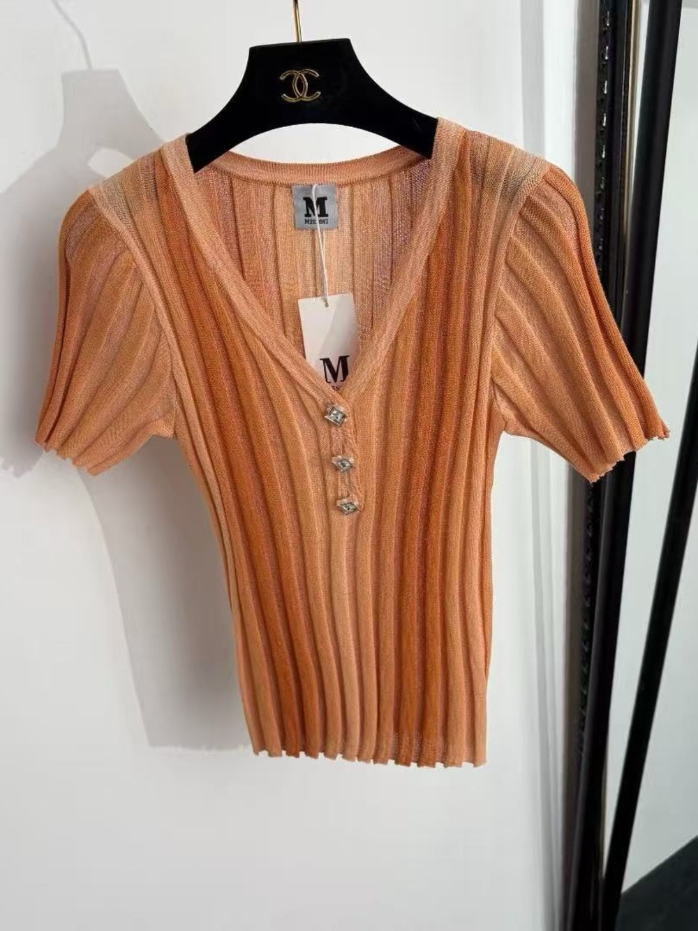 Missoni Peach Ribbed V‑Neck Short Sleeve Top with Crystal Buttons